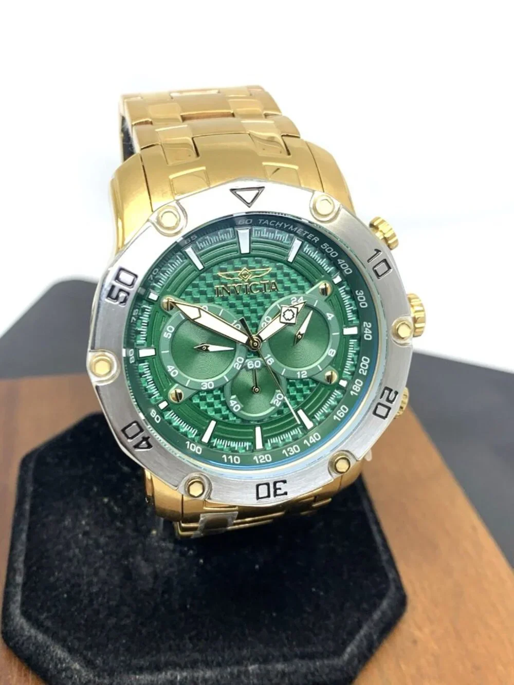 Invicta Men's Watch 38445 Pro Diver Quartz Green Dial Gold Stainless Steel 50mm